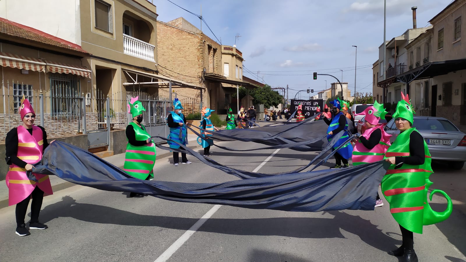 'Olas contaminadas' del Mar Menor en el pasado desfile de Carnaval de Llano de Brujas. Imagen: cortesía de María Isabel Maldonado