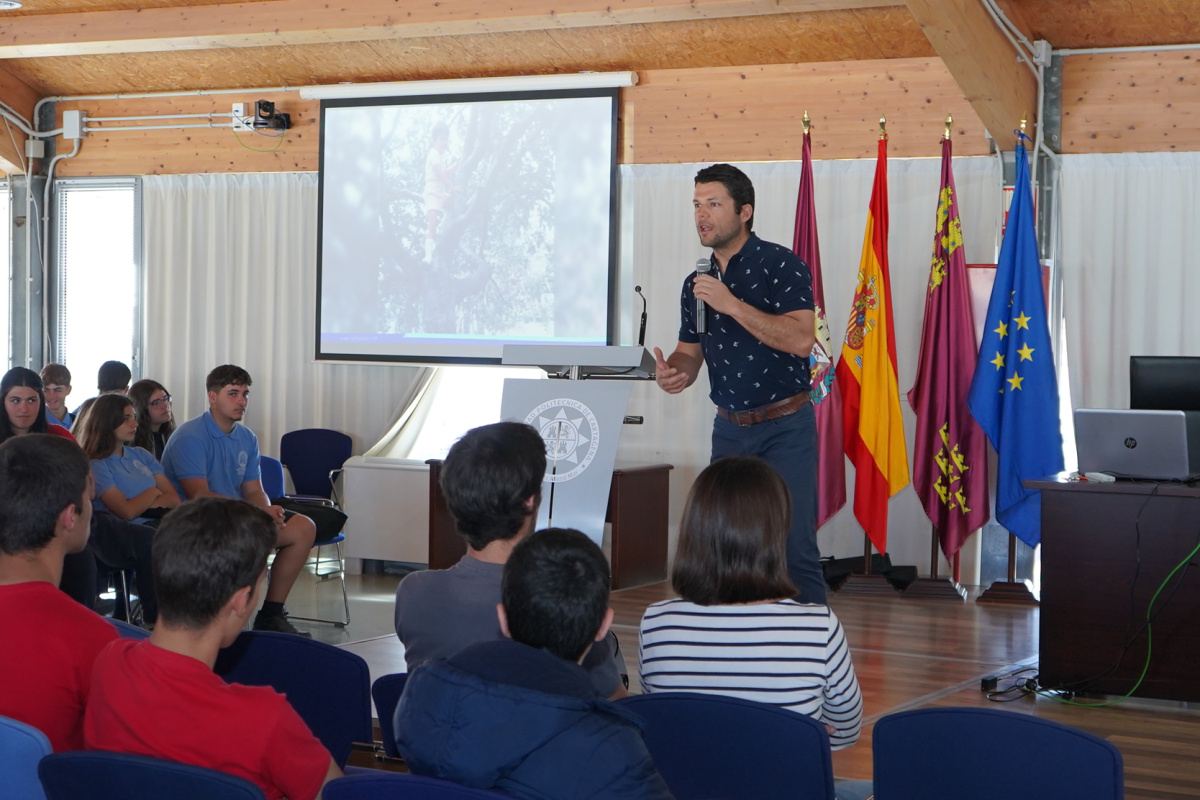 Nacho Dean durante su charla ayer en el CIM de Cartagena. Foto: UPCT