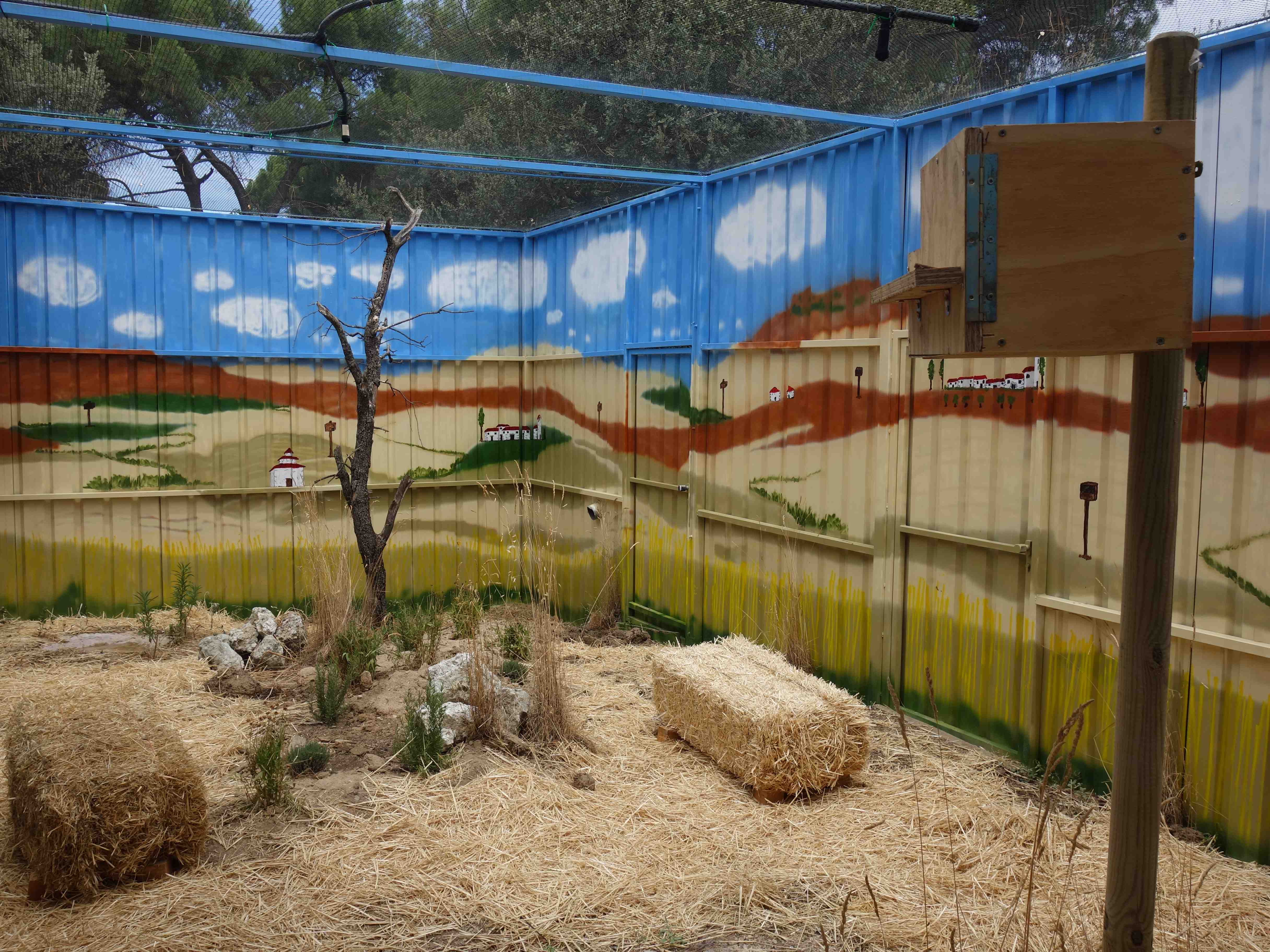 Sector del espacio dedicado a las aves esteparias del centro Naturaleza Viva. Foto: GREFA