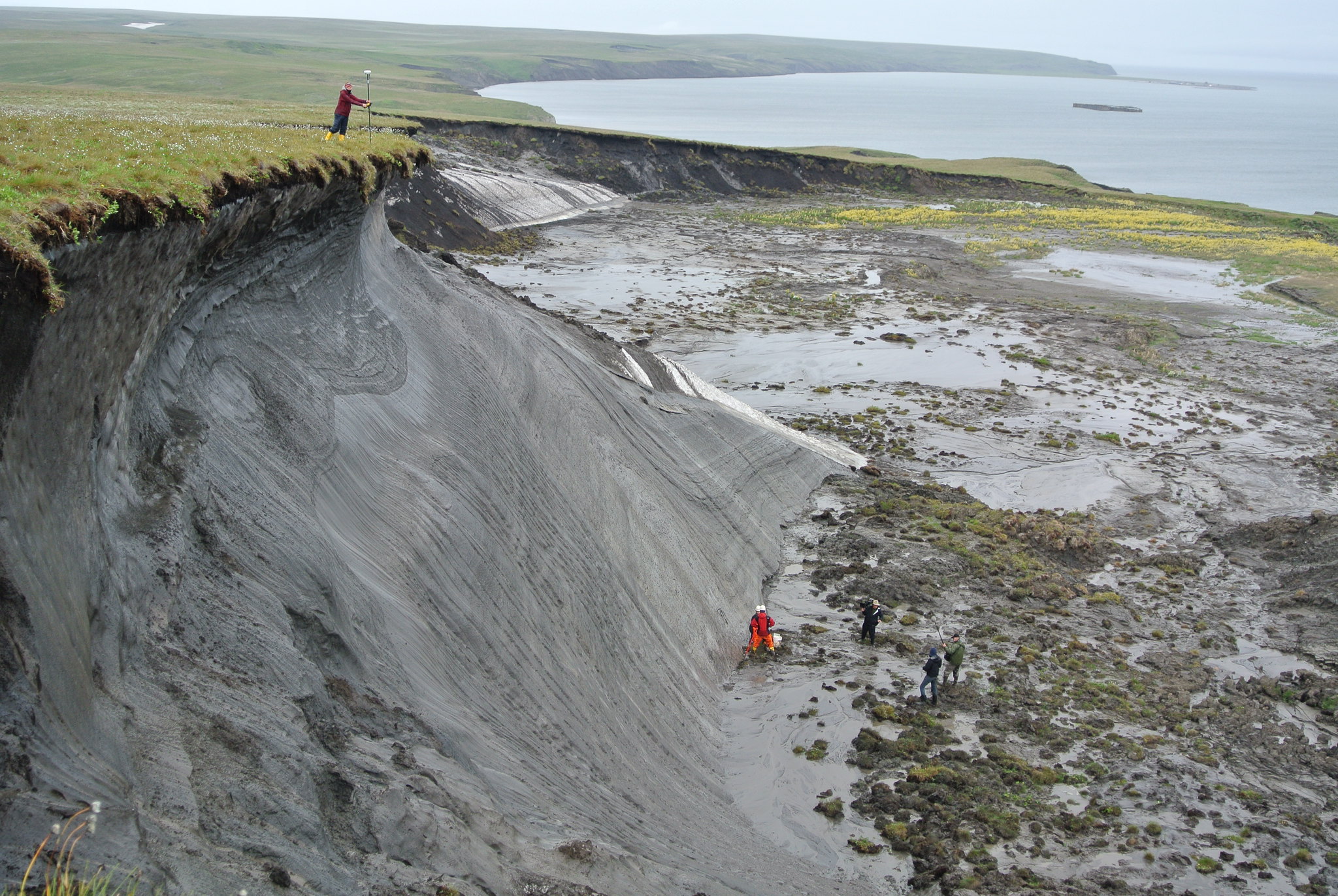 El paisaje de la isla Herschel (Canadá) muestra signos del deshielo del ‘permafrost’. Imagen: Boris Radosavljevic / CSIC