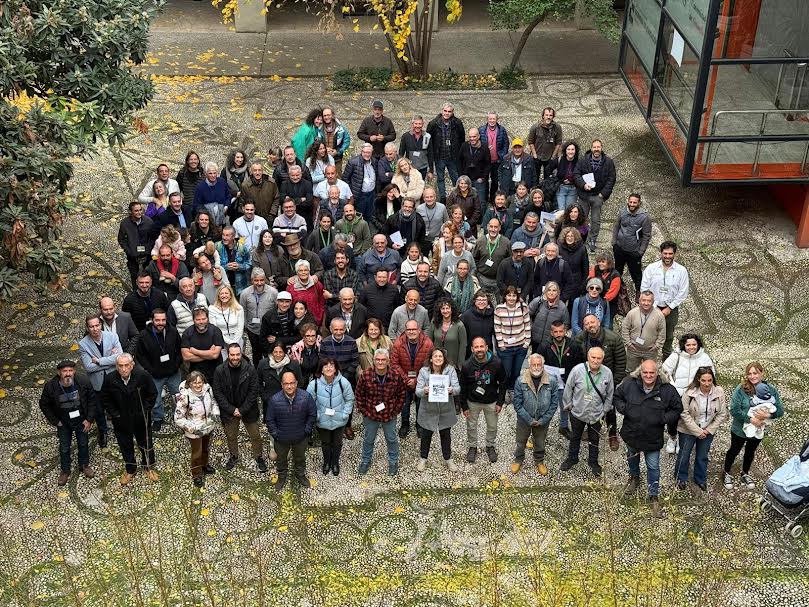 Representantes de regadíos históricos y tradicionales de toda España han firmado este sábado en Granada la Declaración en defensa de estas infraestructuras hidráulicas. Foto: Comunidad de Regantes Ocho Caños